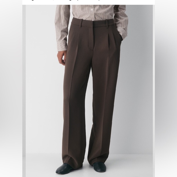 Aritzia Pants - Aritzia Effortless Pants - Crepette